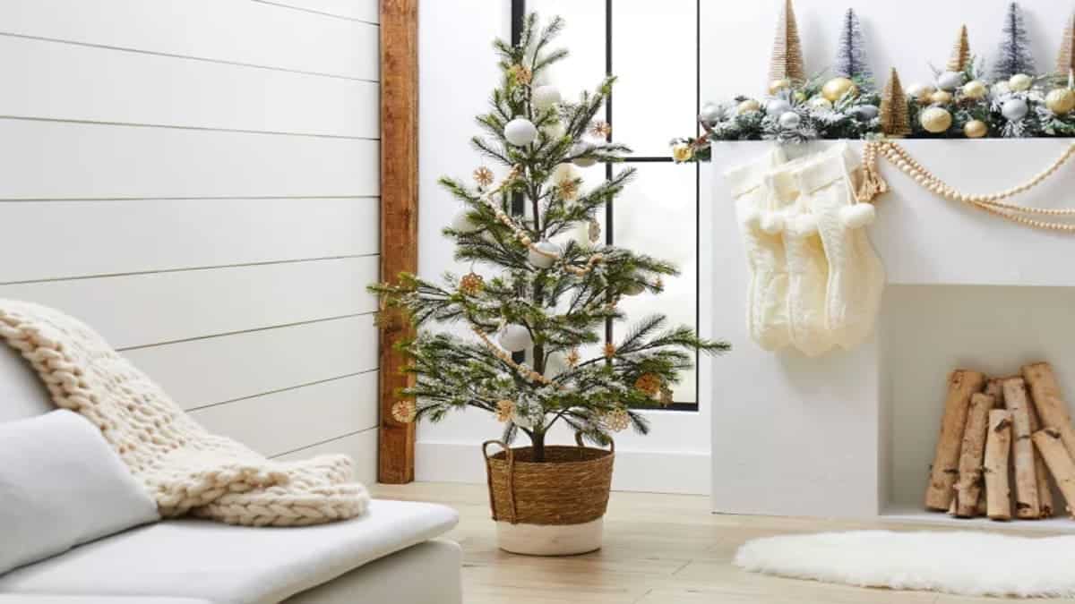 Árvores de Natal Escandinavas: 14 Ideias que lhe trarão alegria na noite de  natalina