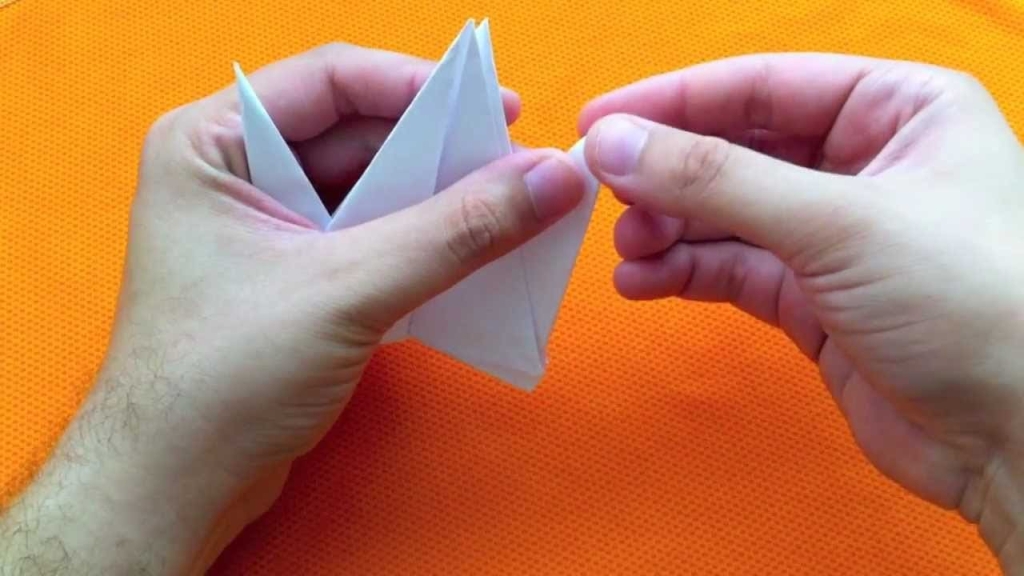 Aprenda a Fazer um Origami Tsuru-00