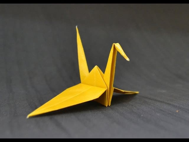 Aprenda a Fazer um Origami Tsuru-030