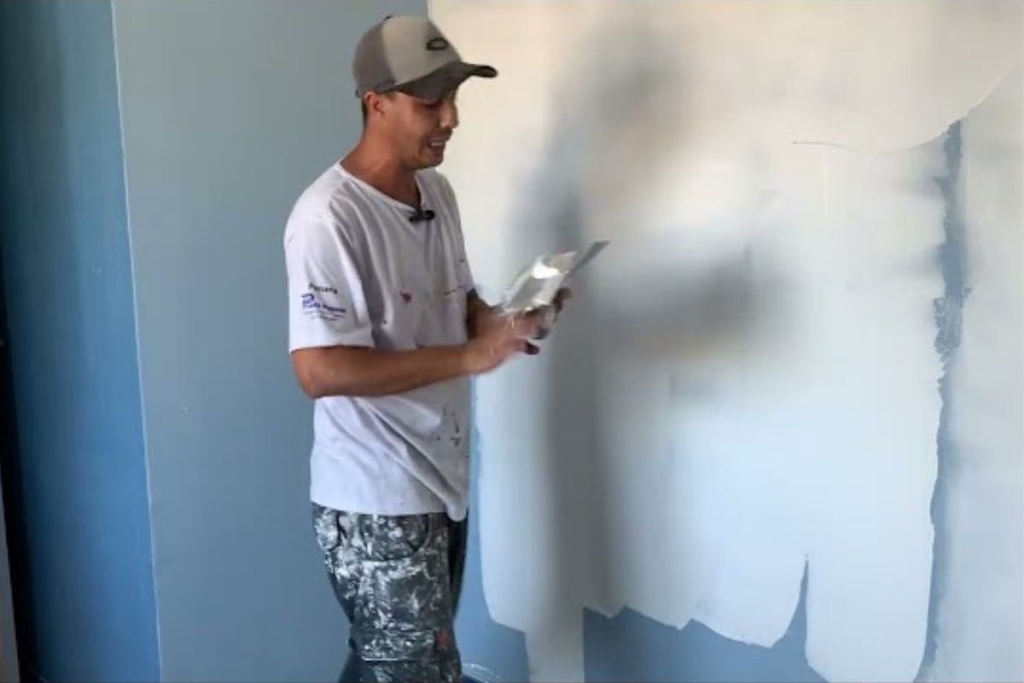 Pintor Revela Segredo para Emassar Parede Pintada É Super Simples!