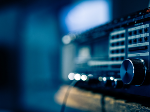 app para ouvir rádio